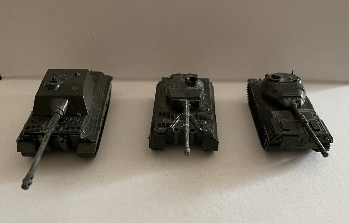 DBGM Mini Tanks Tiger Konigstiger Leopard Plastic Tank Set Of 3 Made In Austria - Image 2
