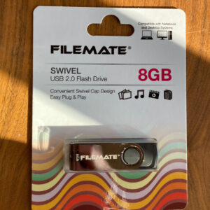 Wintec 3FMUSB8GWB-R Swivel 8GB USB Flash Drive