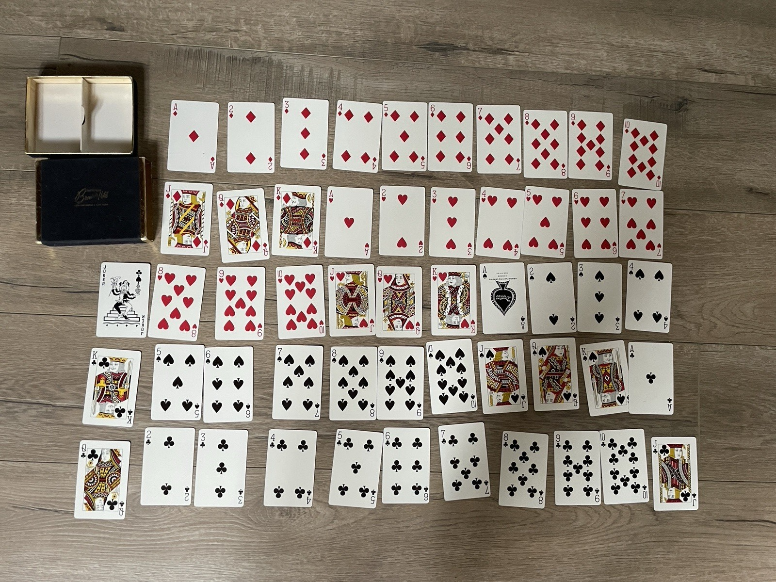 Charles & Lillian Brown's Hotel Playing Cards Deck Of Cards - Image 4