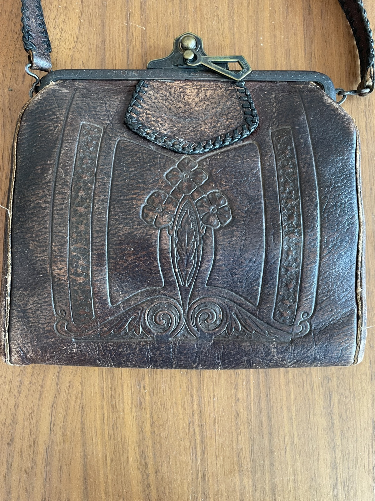 2c24810312b968fe1cebed5012d8b15d