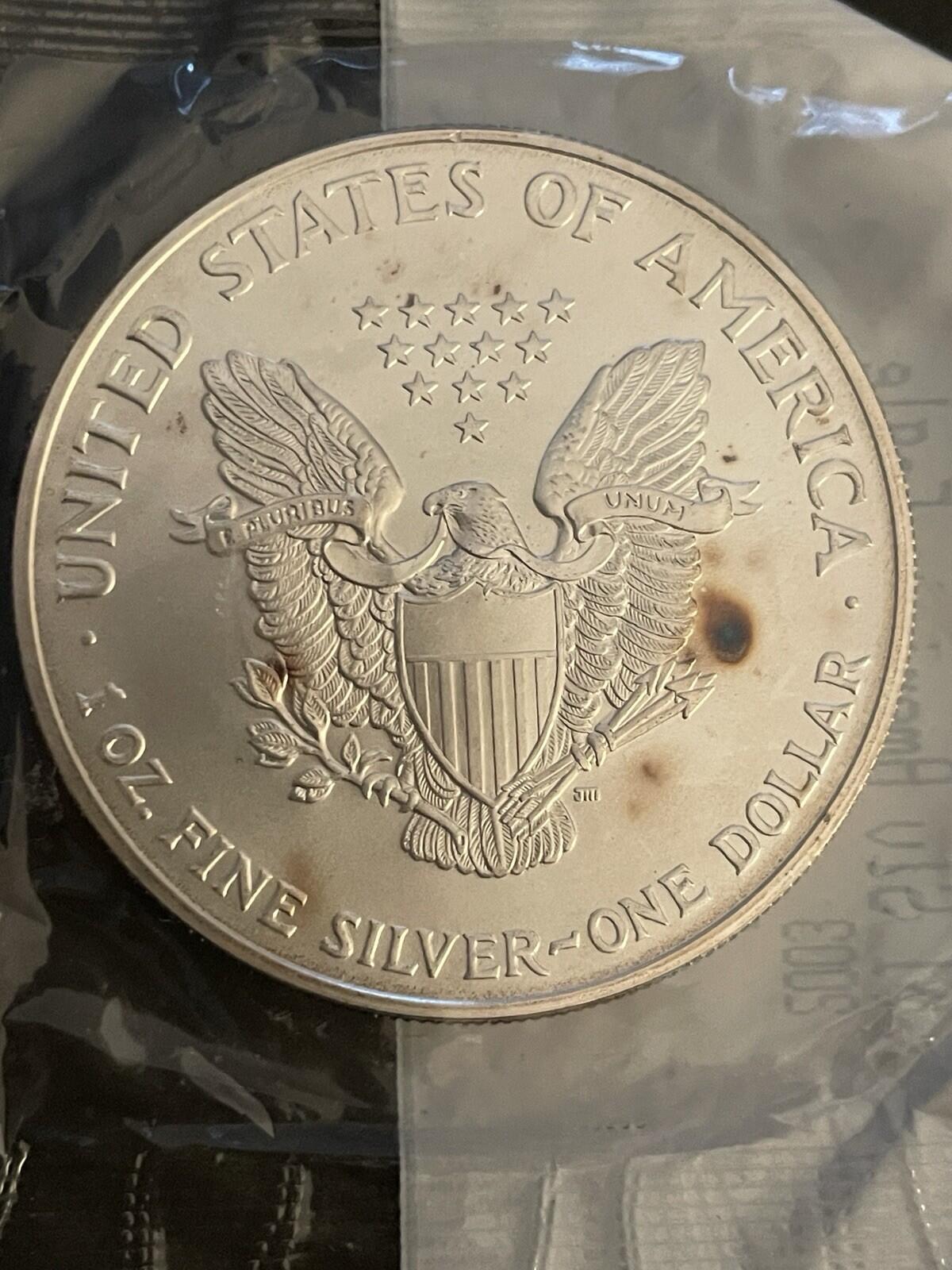 2003 Silver American Eagle Uncirculated Original Cellophane Wrapper 1oz Coin - Image 2