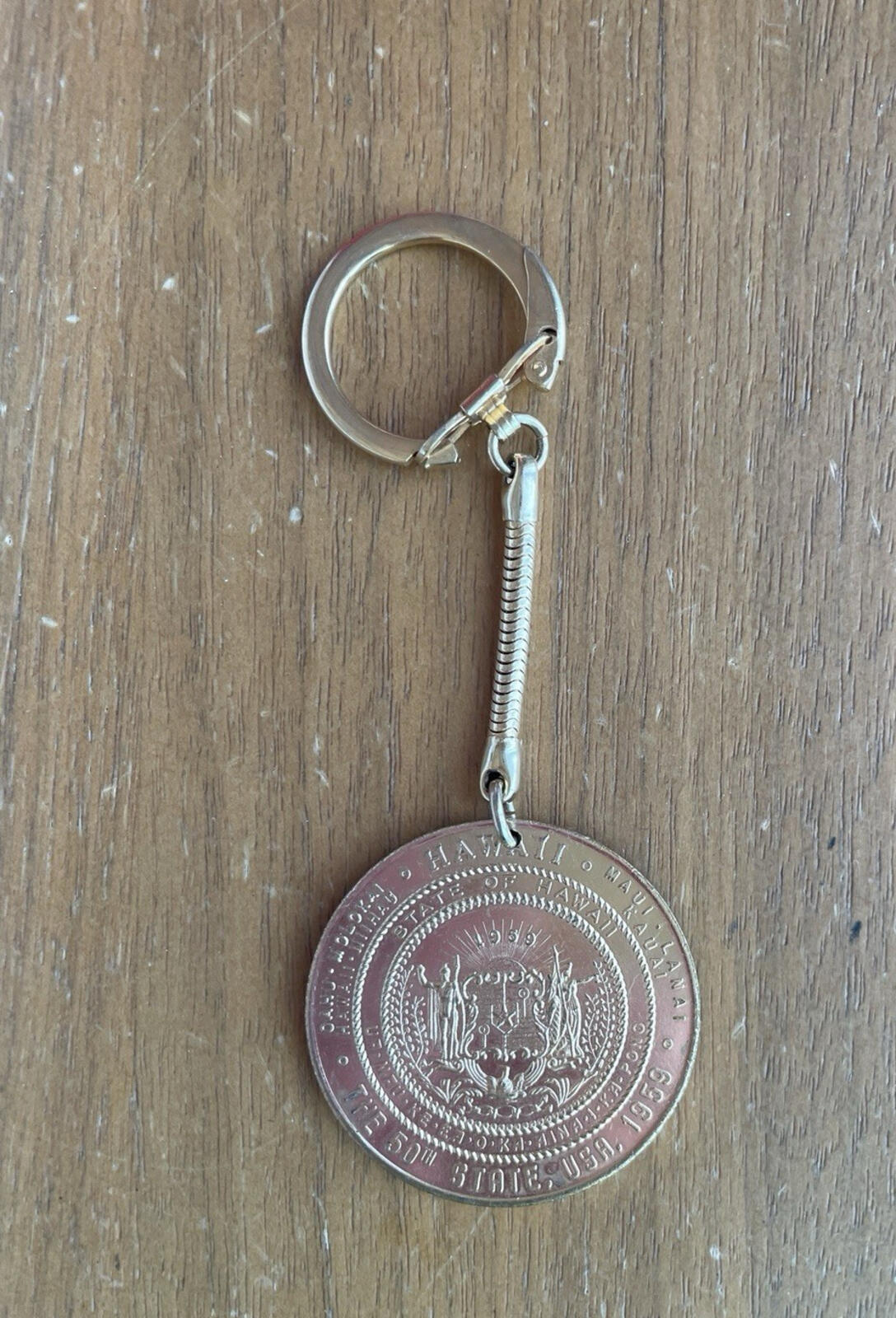 Hawaii The 50th State Souvenir Coin $1 Dollar Trade Keychain Key Chain