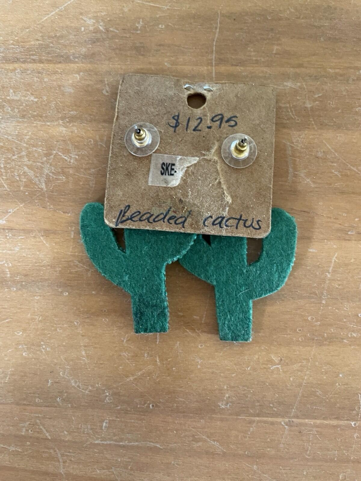 Cactus Earrings Green Beaded Cactus Earrings - Image 3