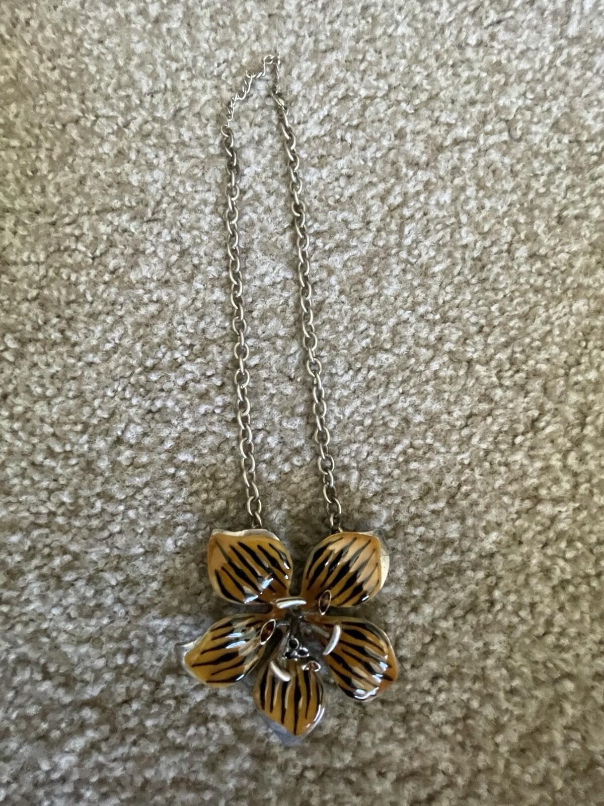 Chico’s Tiger Stripe Flower Pendant Necklace Brown Enamel Statement Jewelry - Image 4