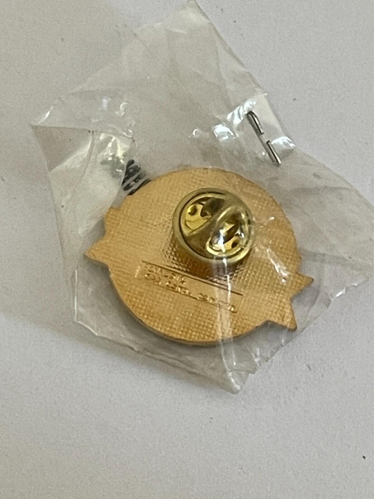 1995 NCAA Basketball Final Four Seattle Pin - Image 3