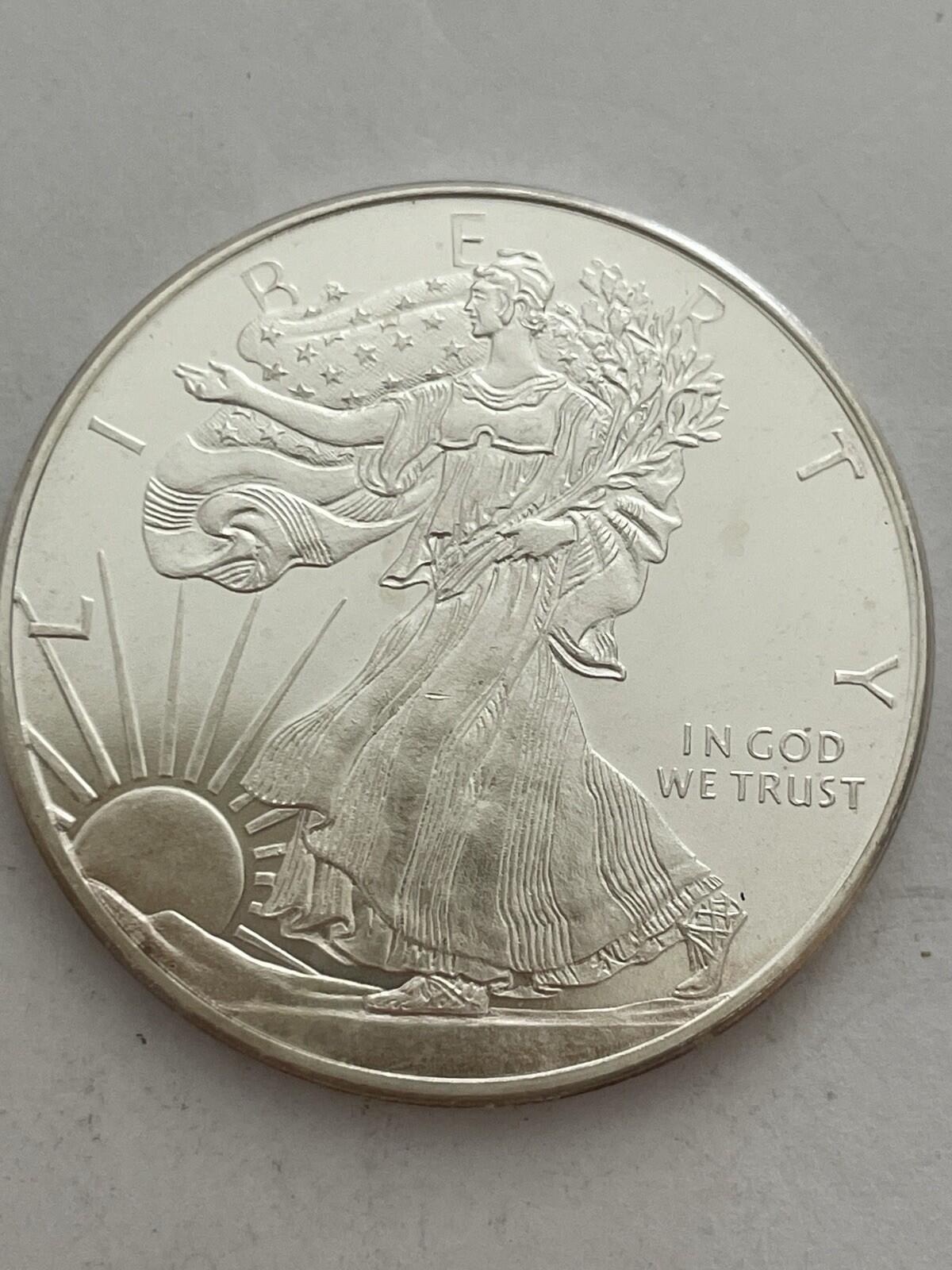 1/2 oz .999 Fine Silver Round Golden State Mint Walking Liberty Coin - Image 4