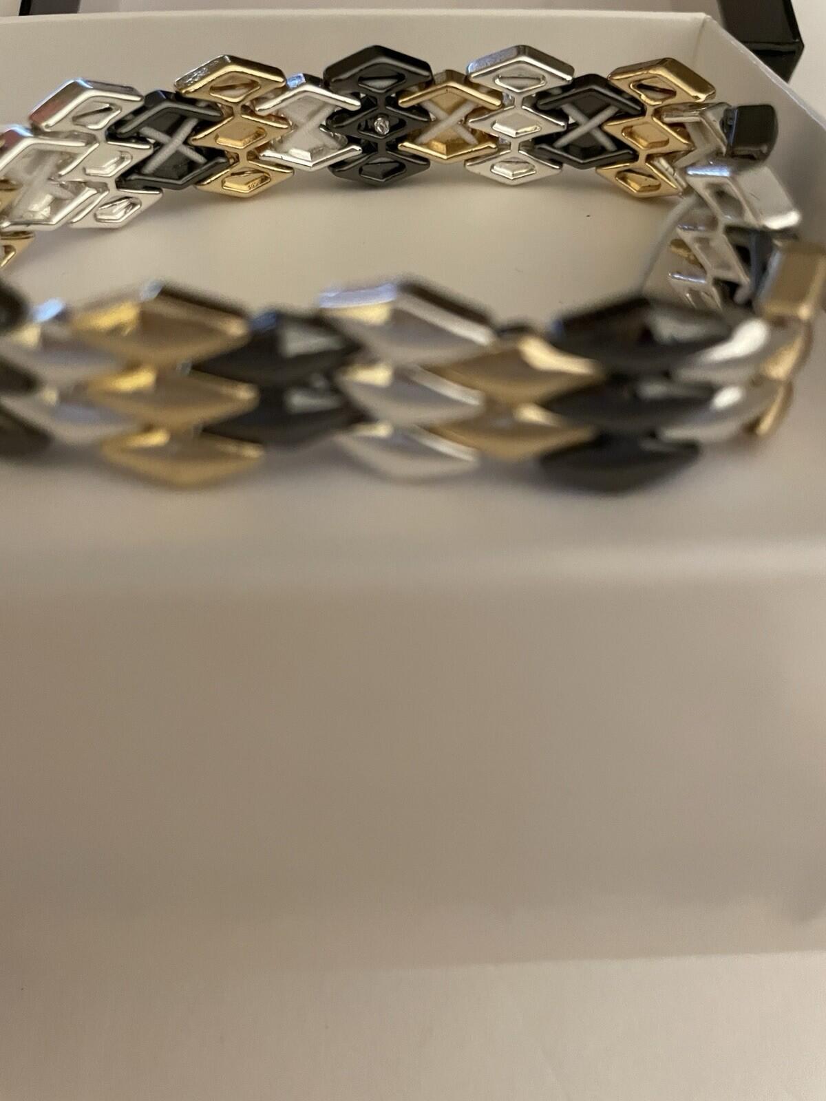Nine West Multi Tone Link Bracelet NIB - Image 3