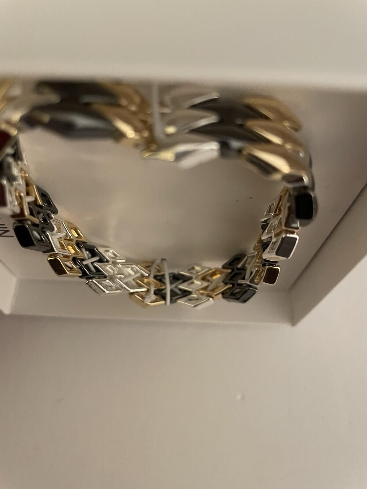 Nine West Multi Tone Link Bracelet NIB - Image 6