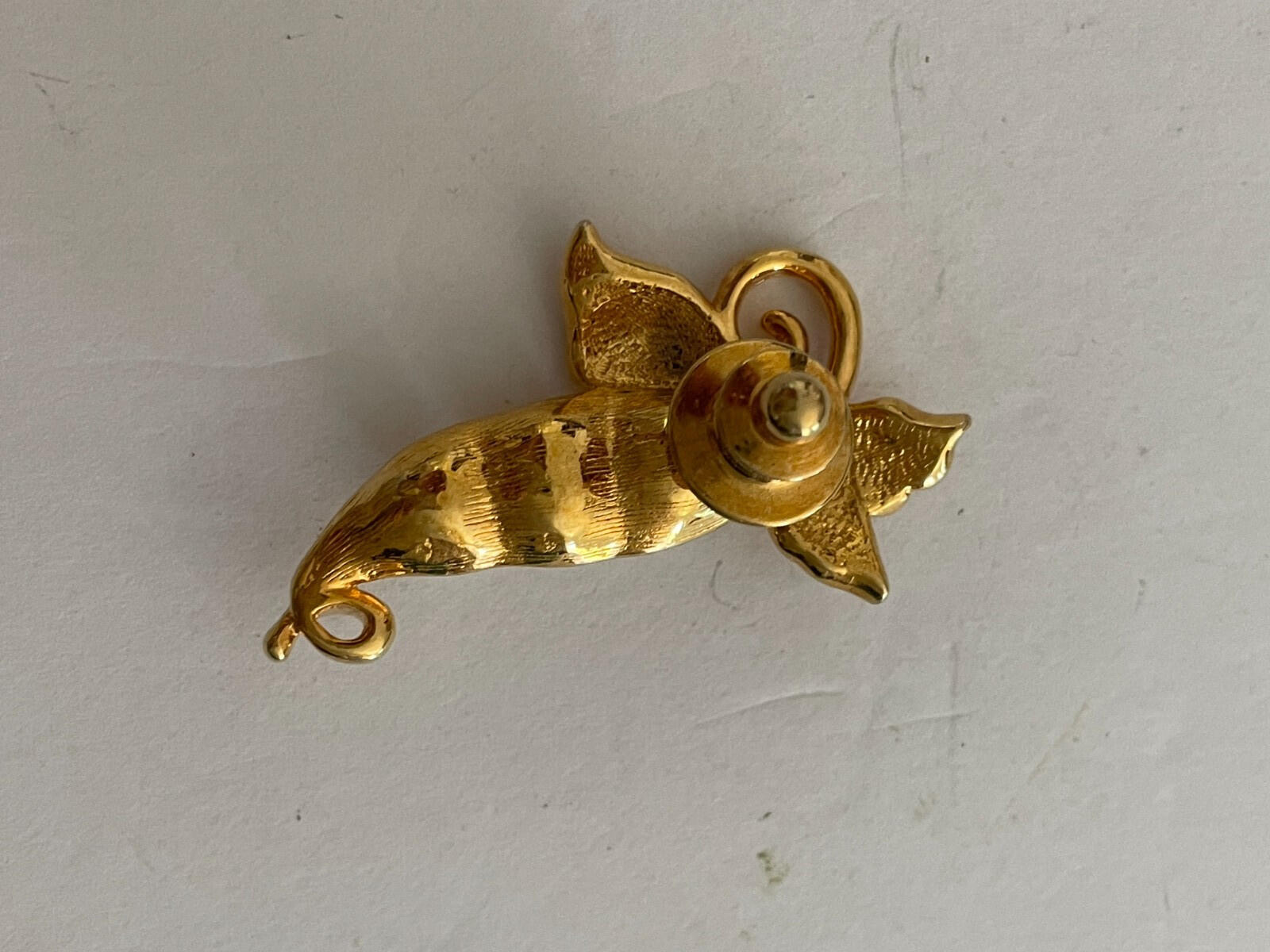 Peas In A Pod Pin Gold Tone Pin - Image 2