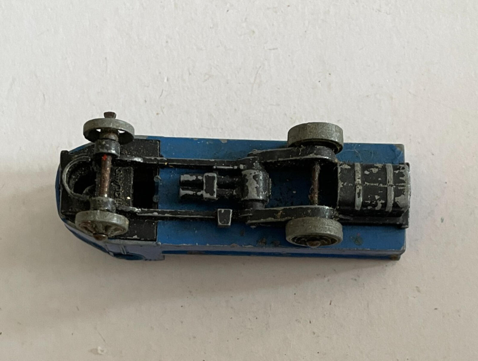 Lesney Matchbox Sand & Gravel Supplies Blue Truck #4 Diecast Car - Image 6