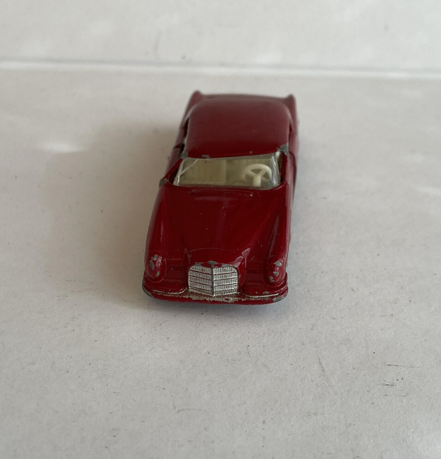 Matchbox Lesney No 53 Mercedes-Benz 220 SE Diecast Car Cherry Red Vintage - Image 4