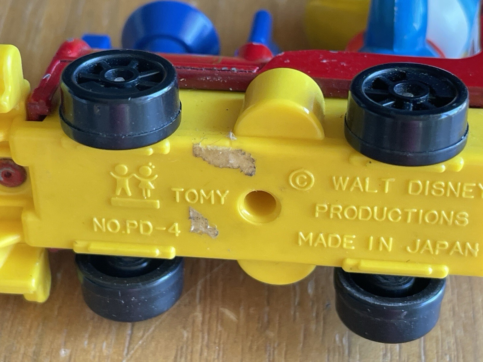 Donald Duck Driving A Train By Tomy Vintage Car - Image 8