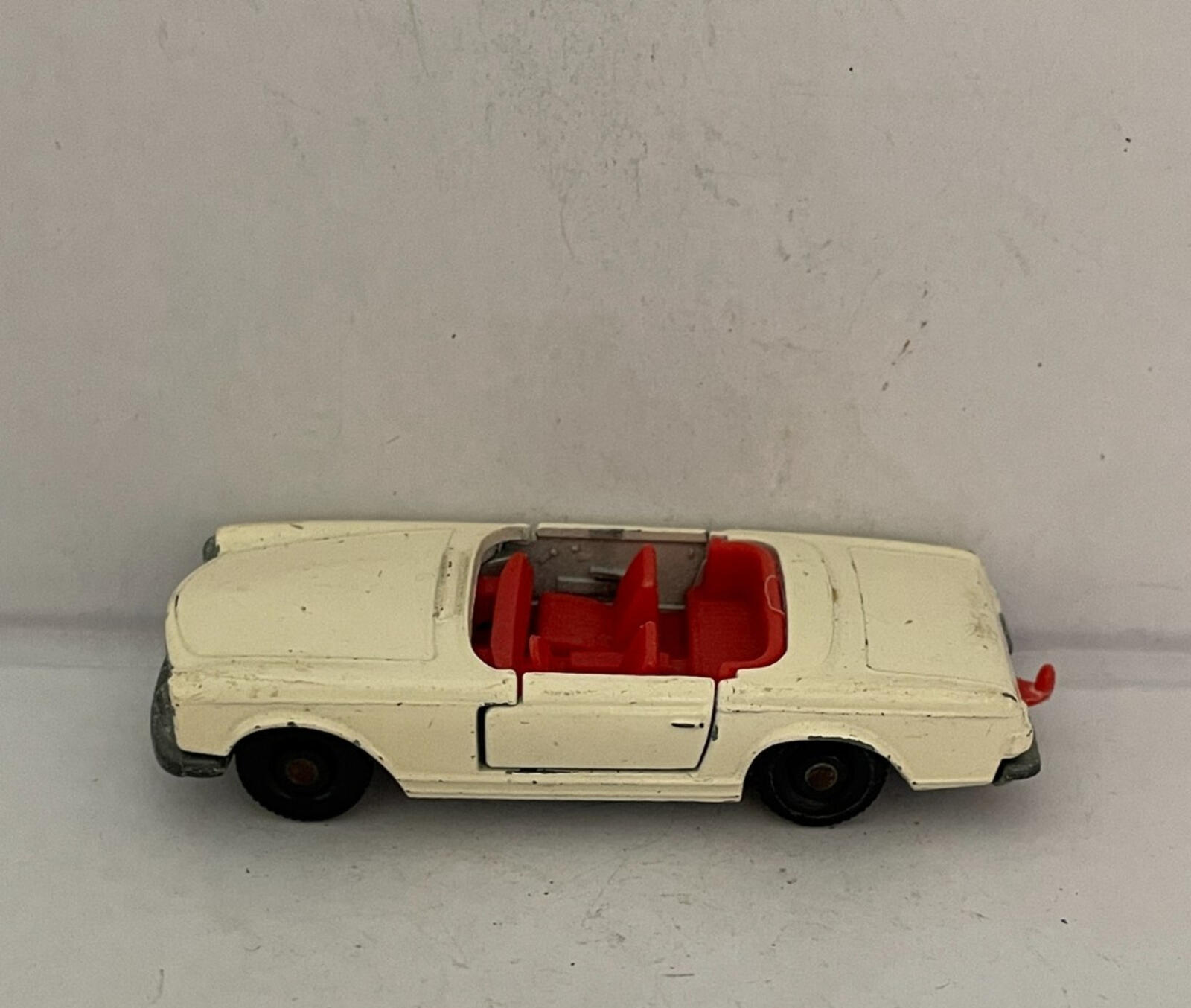 Matchbox Lesney White Mercedes 230 SL Convertible #27 Diecast Car Vintage Car