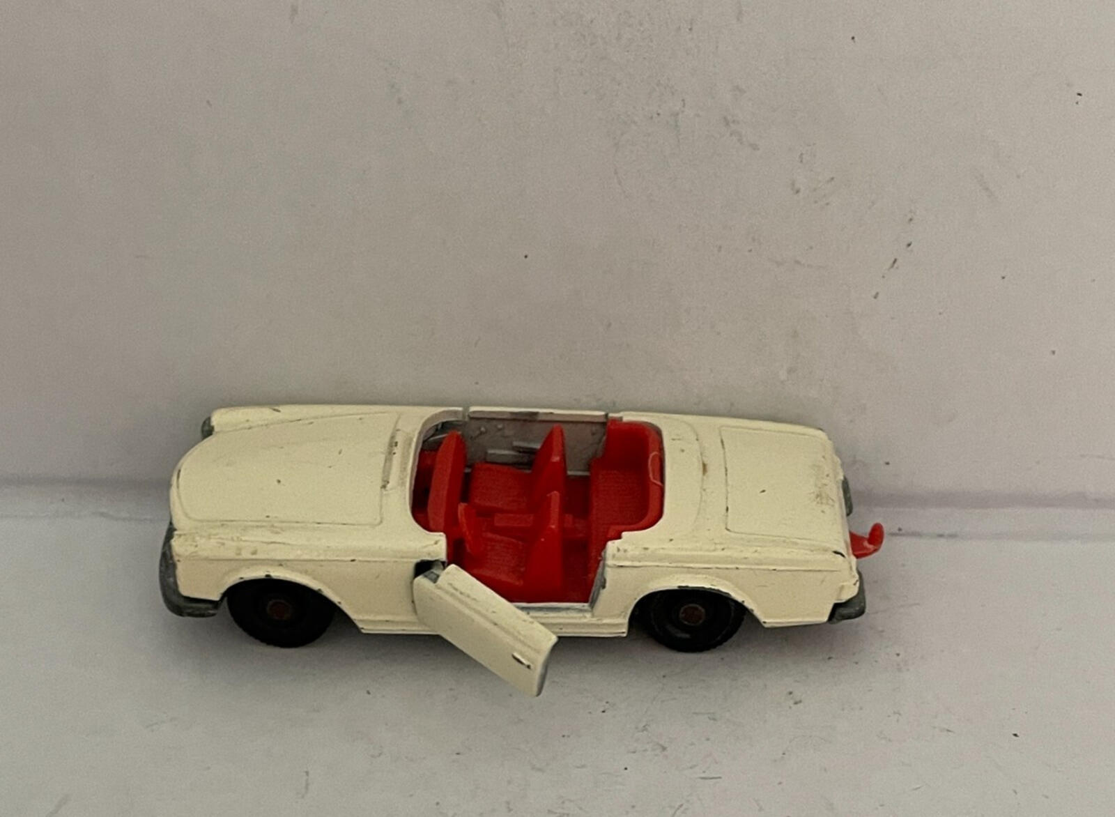 Matchbox Lesney White Mercedes 230 SL Convertible #27 Diecast Car Vintage Car - Image 2
