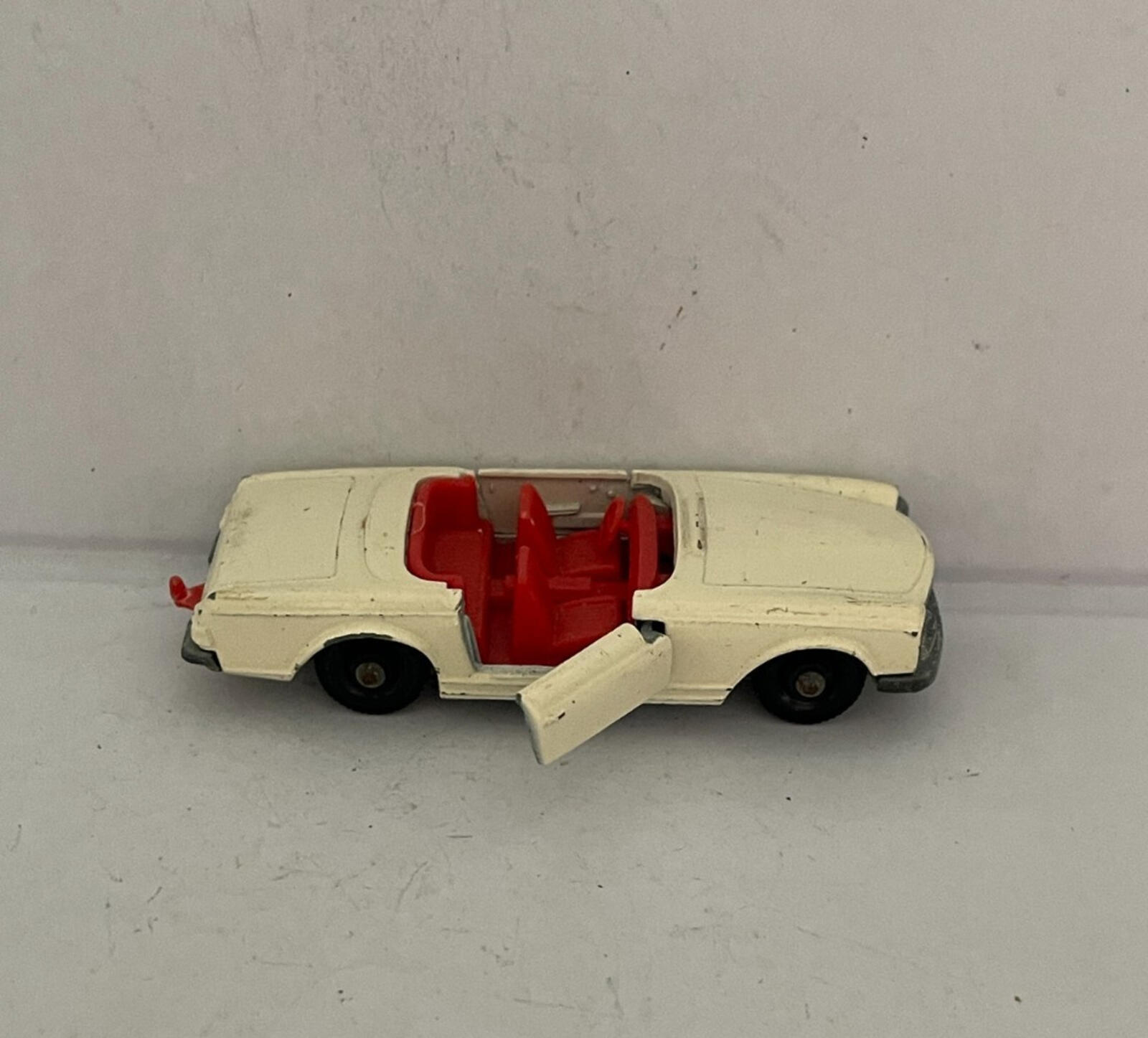 Matchbox Lesney White Mercedes 230 SL Convertible #27 Diecast Car Vintage Car - Image 5