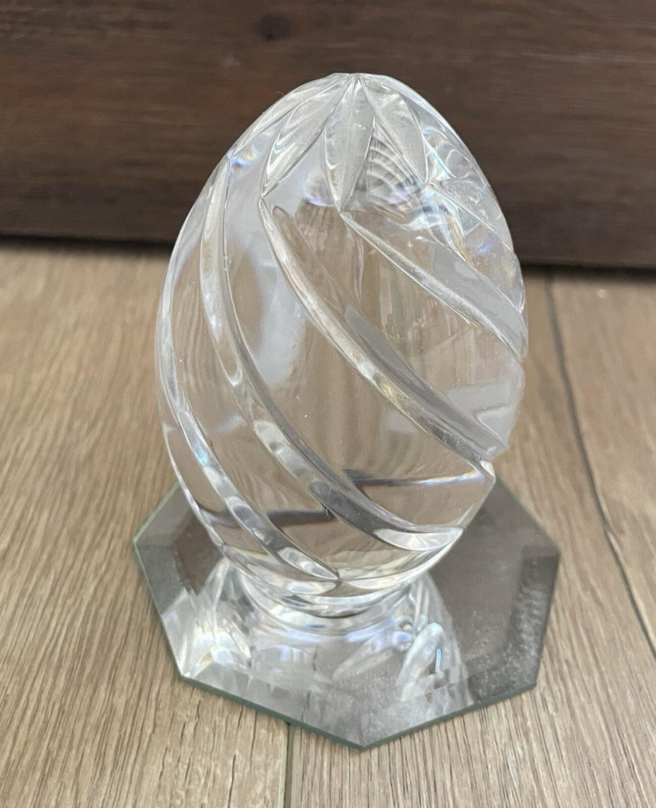 Sullivans Crystal Egg Lighthouse Paperweight Etched 24% Pbo Made In Poland - Image 3