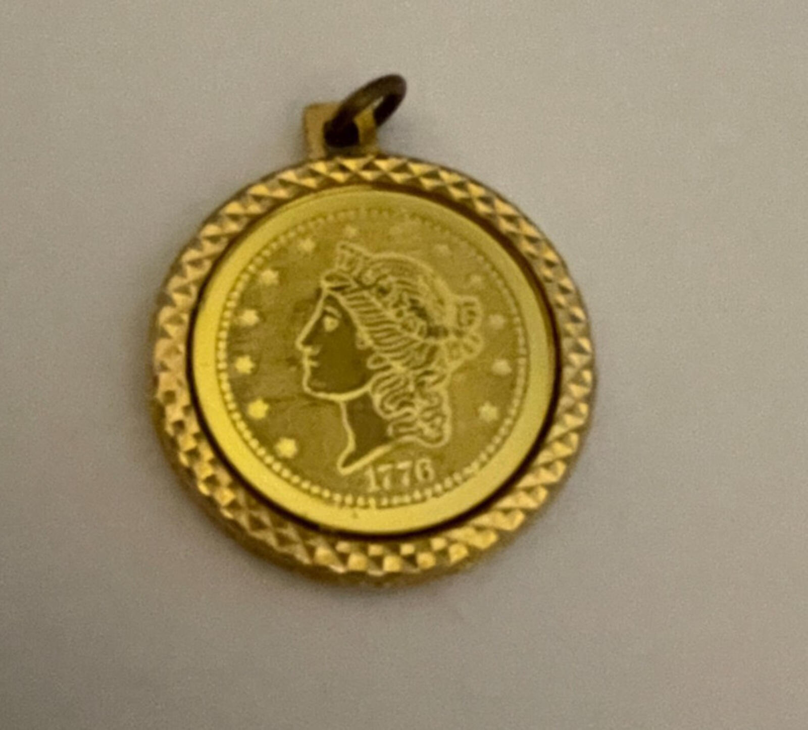 1776 Lady Liberty Faux Gold Coin Pendant Gold Tone - Image 2