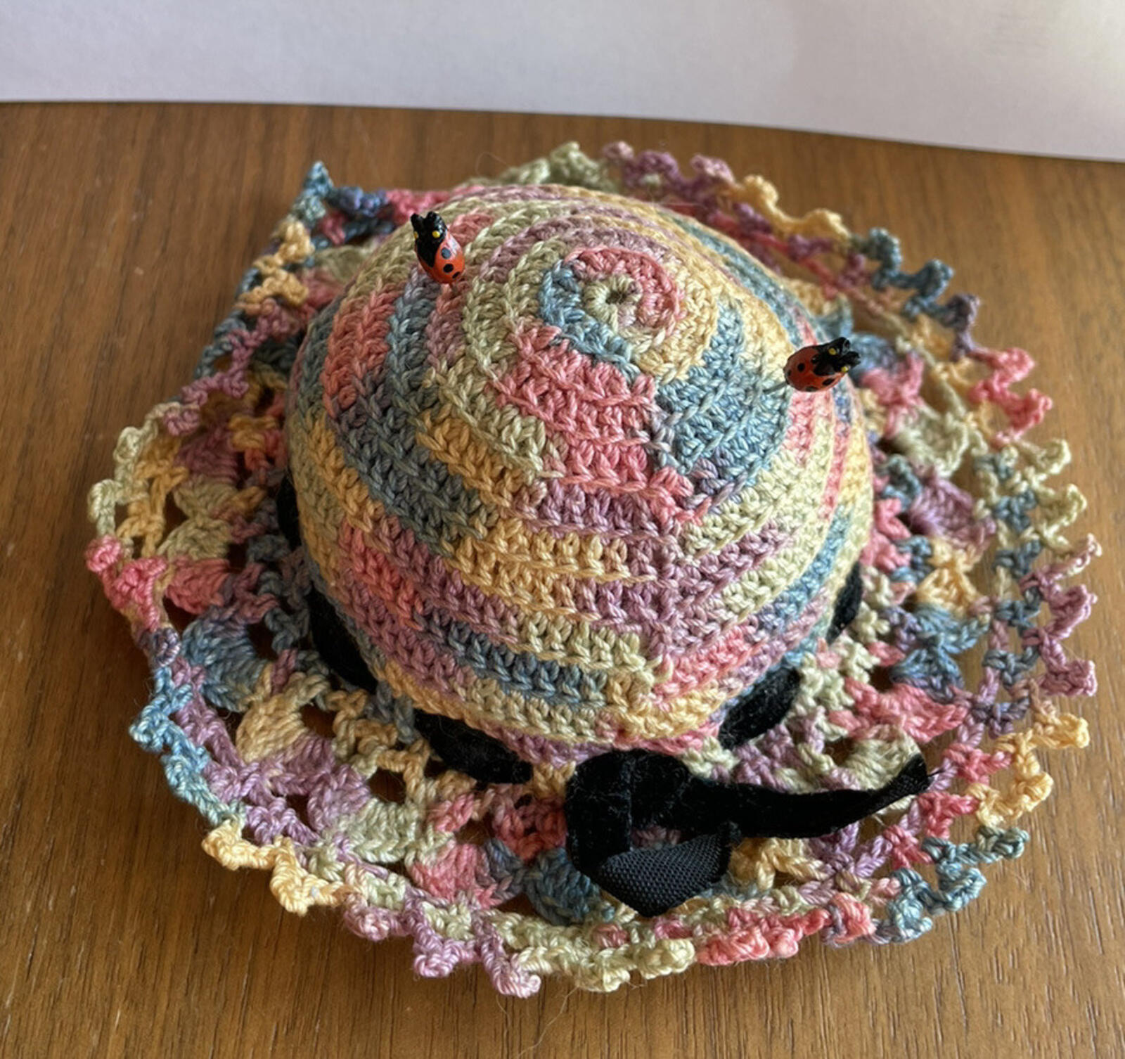 Crochet Hat Sewing Pin Cushion With Two Lady Bug Pins Vintage
