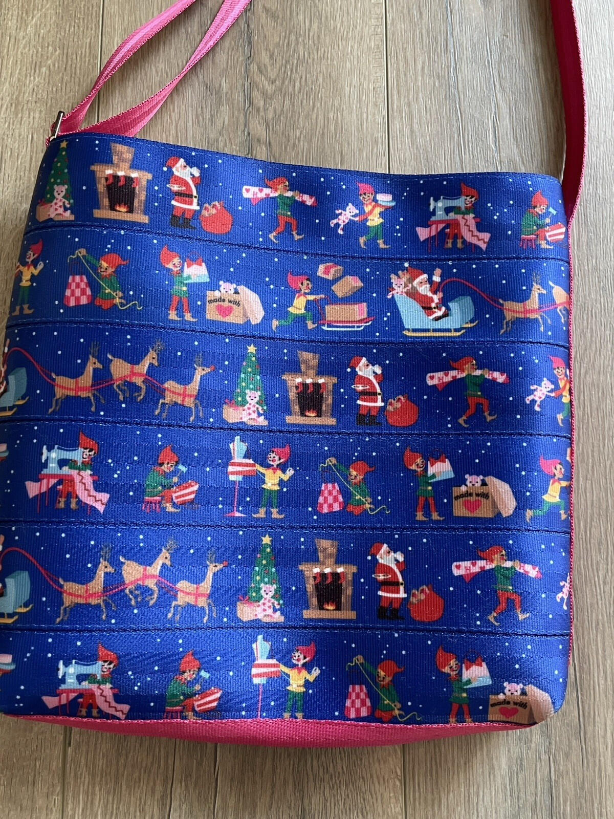 Harveys Christmas Workshop Purse Handbag Tote Santa Claus Elves Teddy Bear 2020 - Image 4