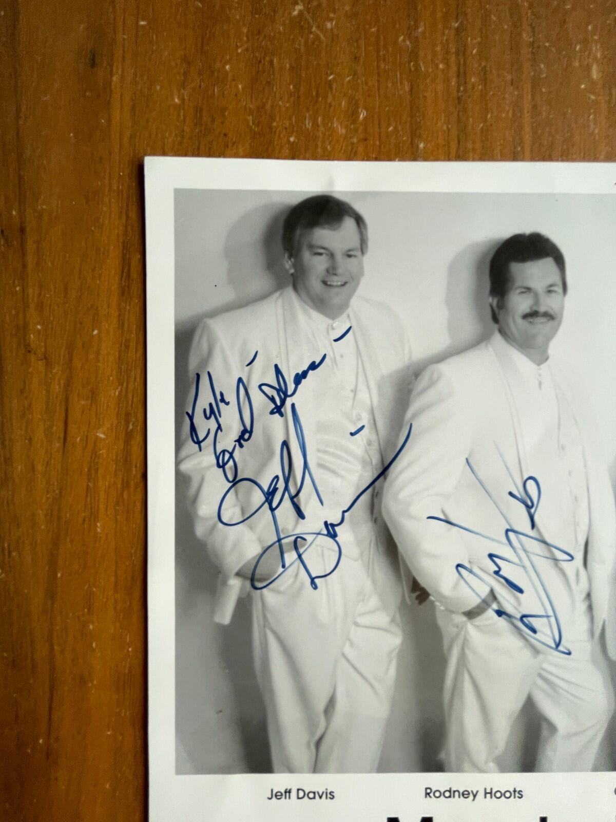 Mended Wing Band Photo Autopraphed Photo Signed Photo Gospel Singers Christian - Image 2