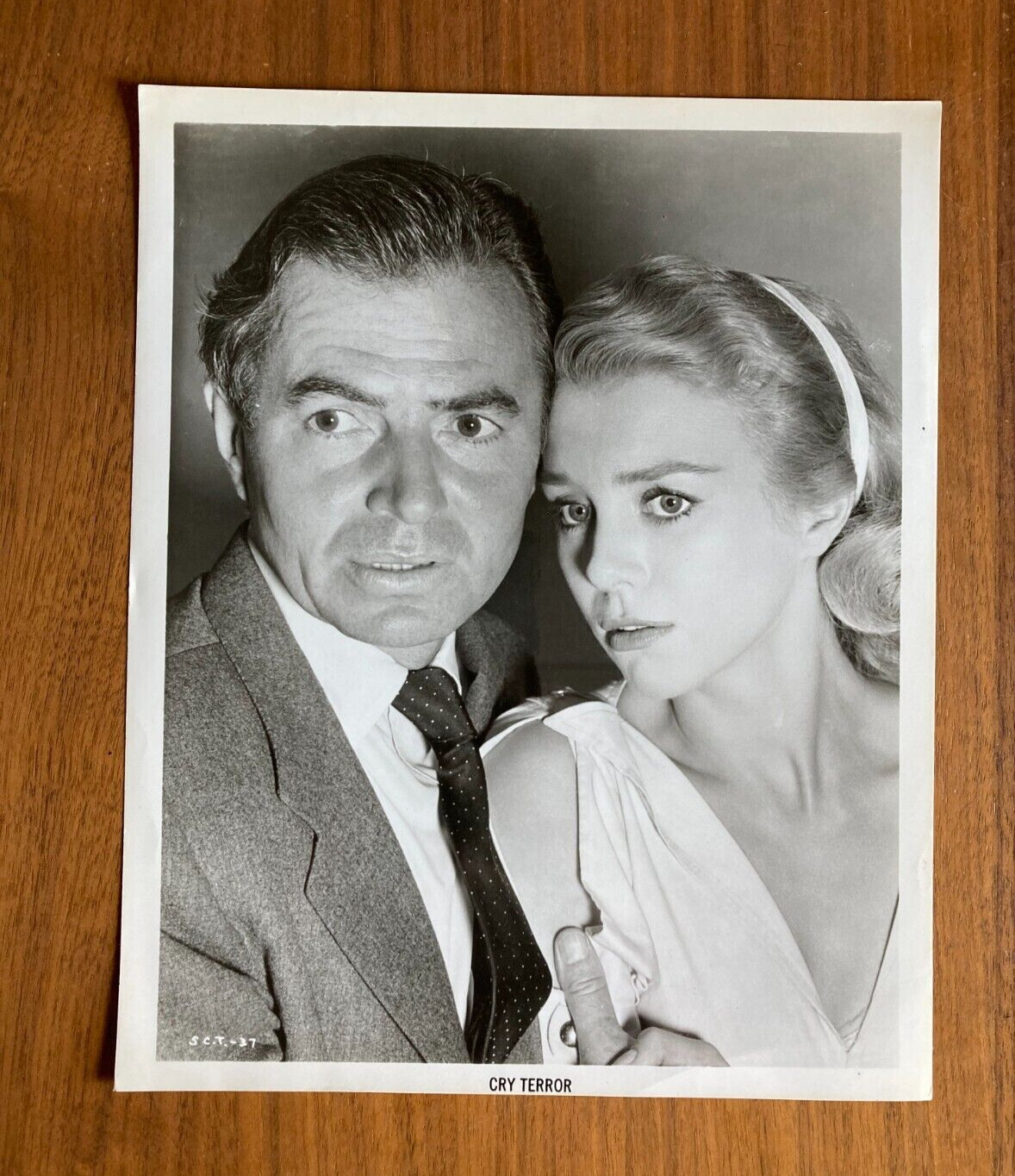 James Mason Photo & Inger Stevens Photo Cry Terror Movie Photo - Image 3